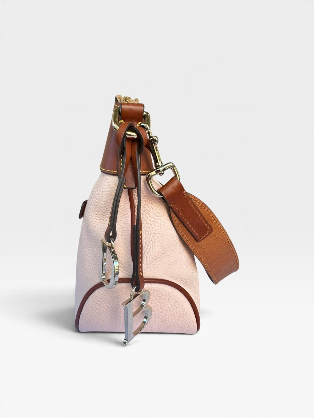 Dooney & Bourke Blush Pink Pebble Grain Leather Hobo Shoulder Bag. V2204120 - Picture 3 of 16